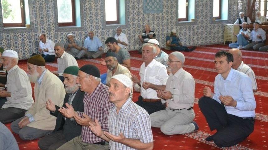 Şehitler İ&ccedil;in Mevlit Okundu