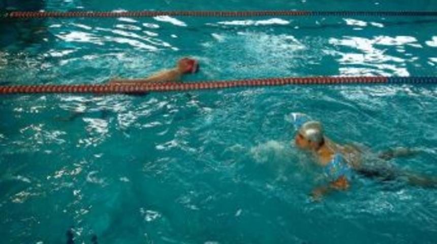 Engelliler İ&ccedil;in Y&uuml;zme Kursu