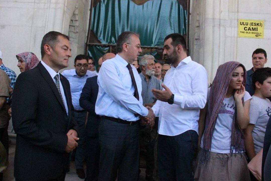 Edirne Ulu Cami&rsquo;de 15 Temmuz Şehitleri İ&ccedil;in Mevlit Okutuldu
