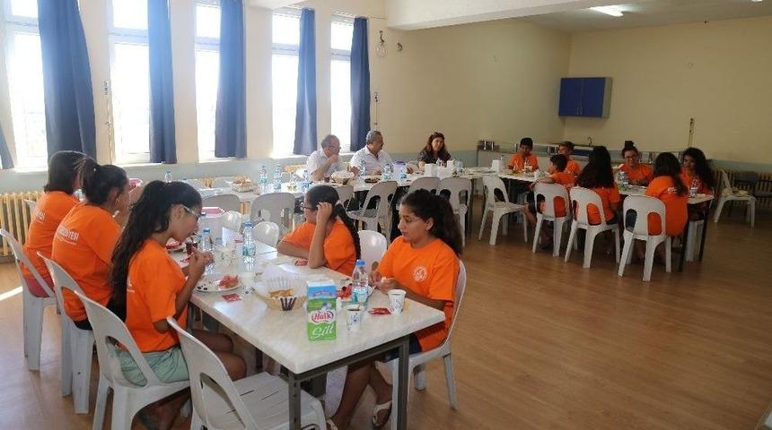 Kaymakam Ve Belediye Başkanından Yaz Kamplarına Ziyaret