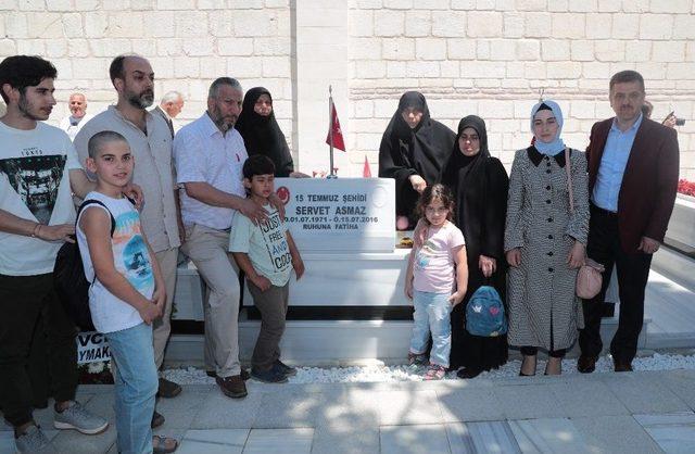 Gaziosmanpaşalı 15 Temmuz Şehidi Kabri Başında Anıldı