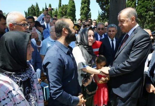 Fotoğraflar // Cumhurbaşkanı Erdoğan Ve Başbakan Yıldırım 15 Temmuz Şehitliği'ni Ziyaret Etti