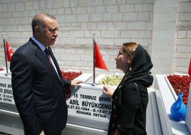 Fotoğraflar // Cumhurbaşkanı Erdoğan Ve Başbakan Yıldırım 15 Temmuz Şehitliği'ni Ziyaret Etti