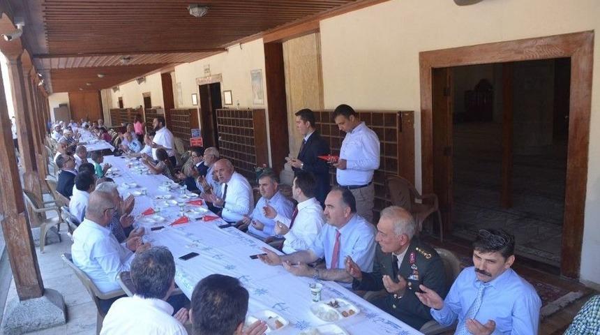 15 Temmuz Şehitleri İ&ccedil;in Mevlit Okutuldu