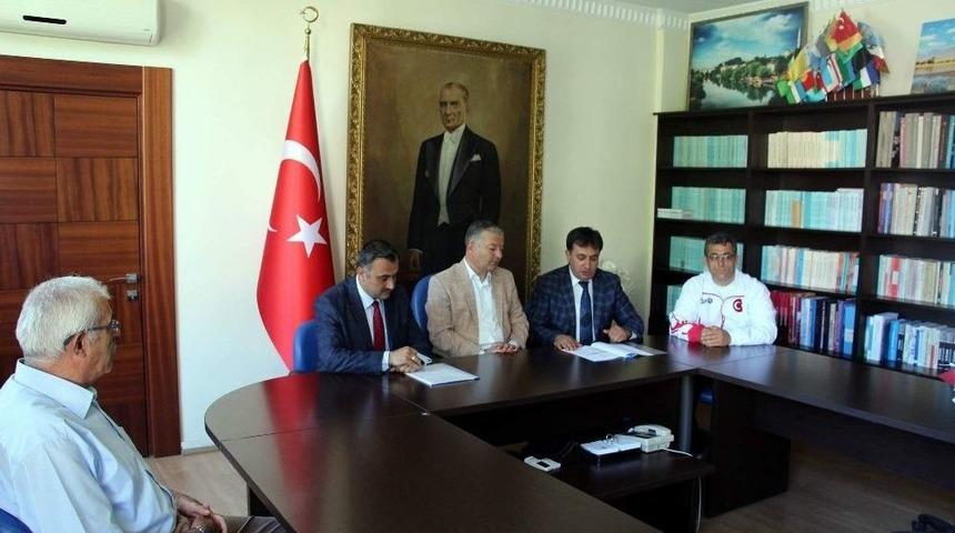 Develi&rsquo;de Spor Seferberliği