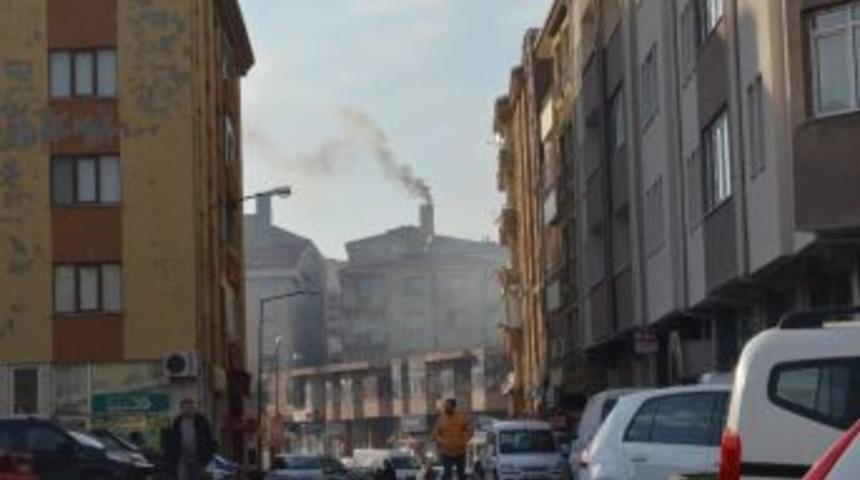 Havası En Kirli İl&ccedil;ede K&ouml;m&uuml;r Satışları Şimdiden G&uuml;ndeme Geldi