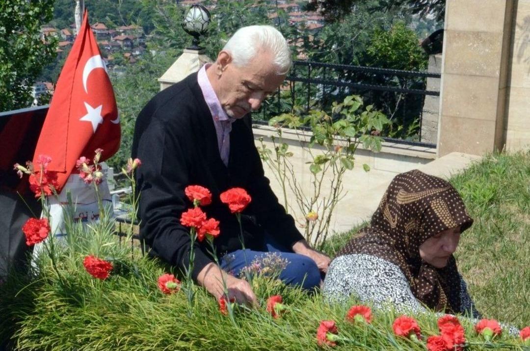 Şehitler Mezarları Başında Anıldı