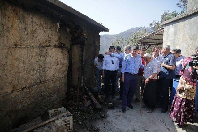 Alanya’daki Yangınzedelere Büyükşehir Yardım Elini Uzattı