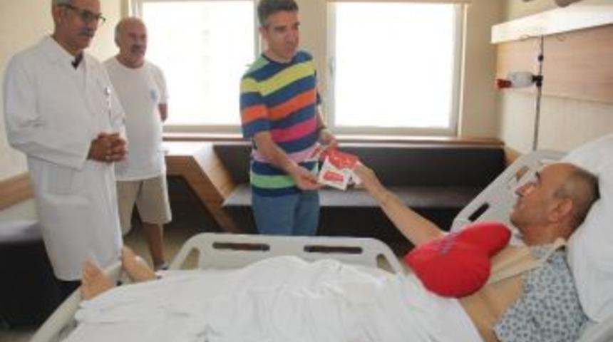 Hastalara Terapi Ama&ccedil;lı &rsquo;ge&ccedil;miş Olsun&rsquo; M&uuml;zikleri