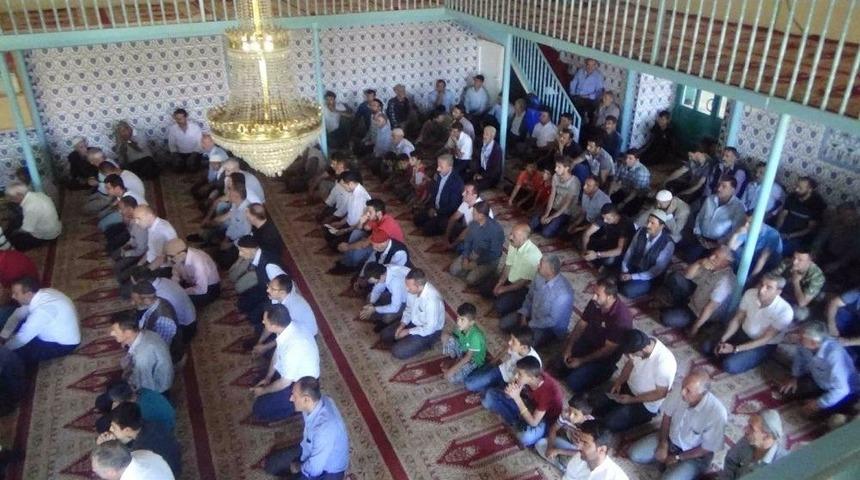 Kulp&rsquo;ta 15 Temmuz Şehitleri İ&ccedil;in Mevlit Okutuldu