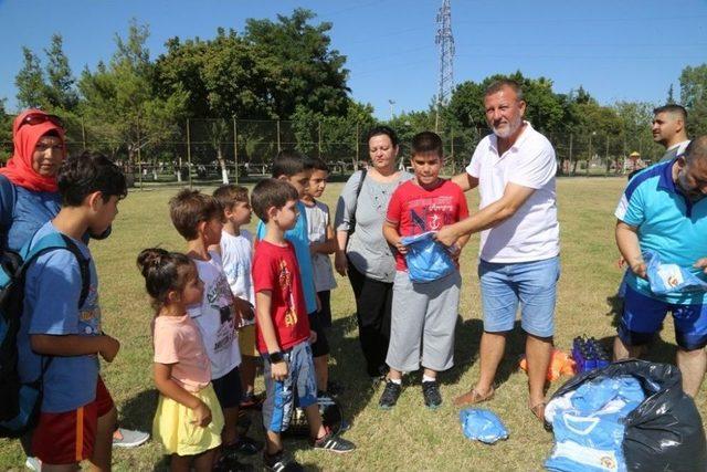 Yüreğir’de Yaz Futbol Okulu Başladı