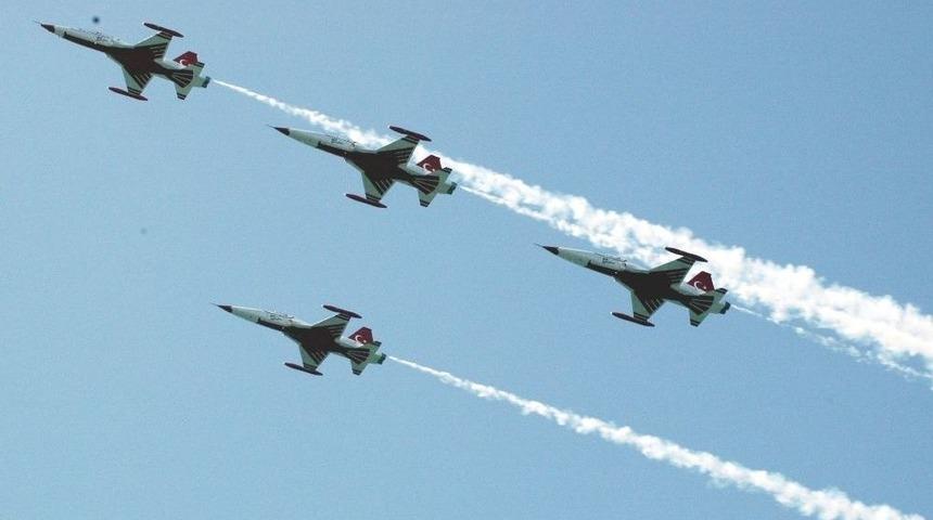 T&uuml;rk Yıldızları Ordu&rsquo;da G&ouml;steri Yapacak