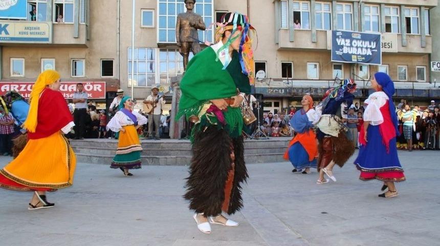 Akşehir&rsquo;de Dans Ve Halk Oyunu Ekipleri Final Yaptı