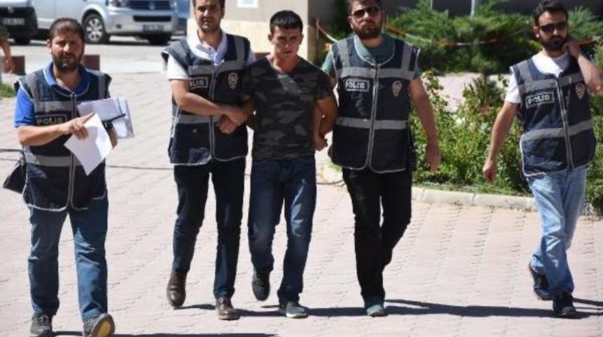 Hırsızlık Ş&uuml;phelisi, Taksiyle Ka&ccedil;arken Yakalandı