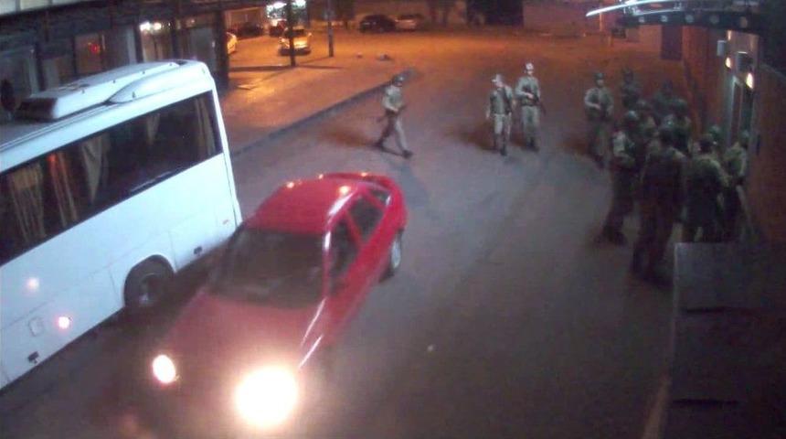 15 Temmuz Darbe Girişimi Gecesi Askerler Mescide Postalla Girdi