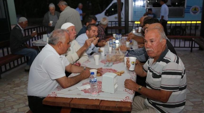 Başkan Tollu, Avgadı Yaylasında Vatandaşlarla Buluştu
