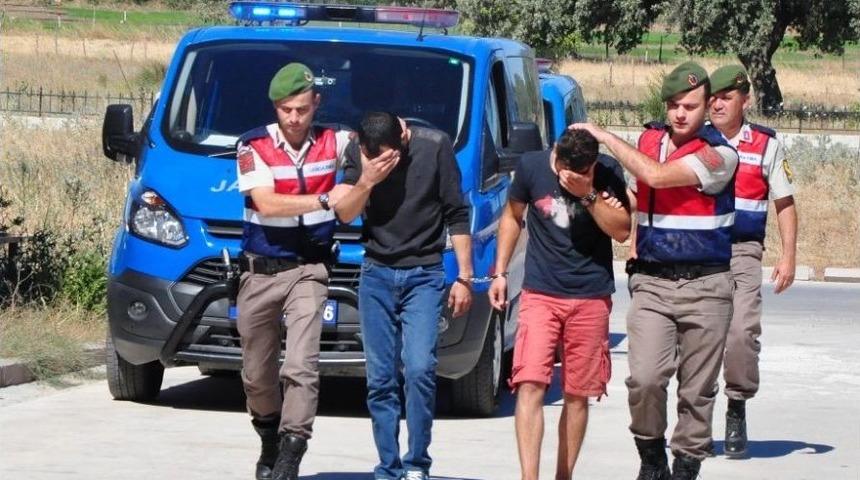 Göçmen Kaçakçıları Adliyeye Sevk Edildi