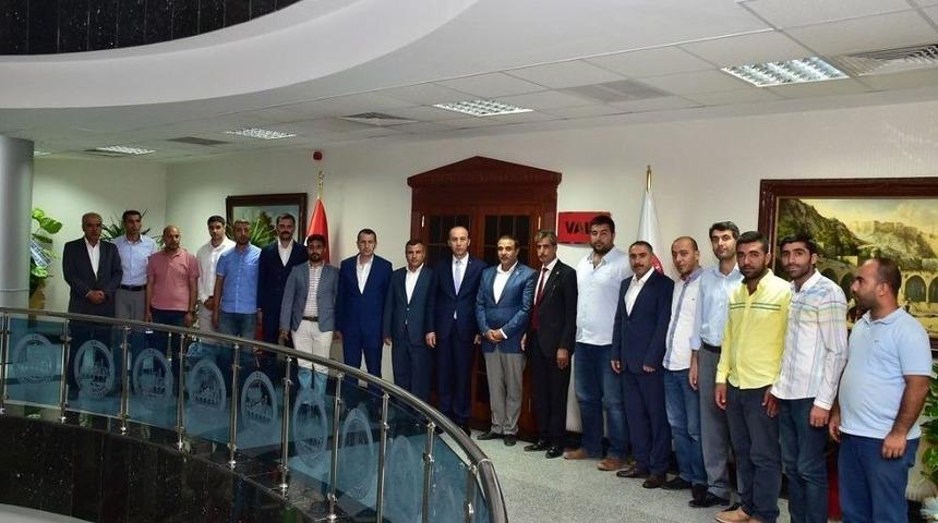 Vali Erin Midder Y&ouml;neticilerini Kabul Etti