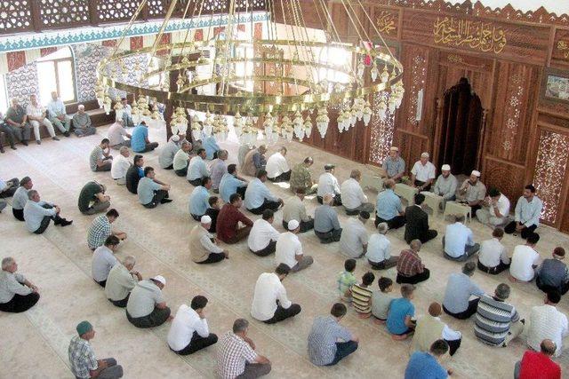 Araban 15 Temmuz Demokrasi Şehitleri İ&ccedil;in Mevlid-i Şerif Okutuldu 2