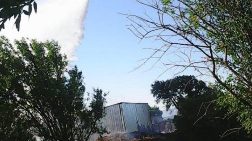 Tarım Arazisinden &Ccedil;ıkan Yangın Ormanı Da Yaktı (2)