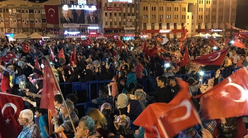 Sakarya’da ‘demokrasi Nöbeti’ Başladı