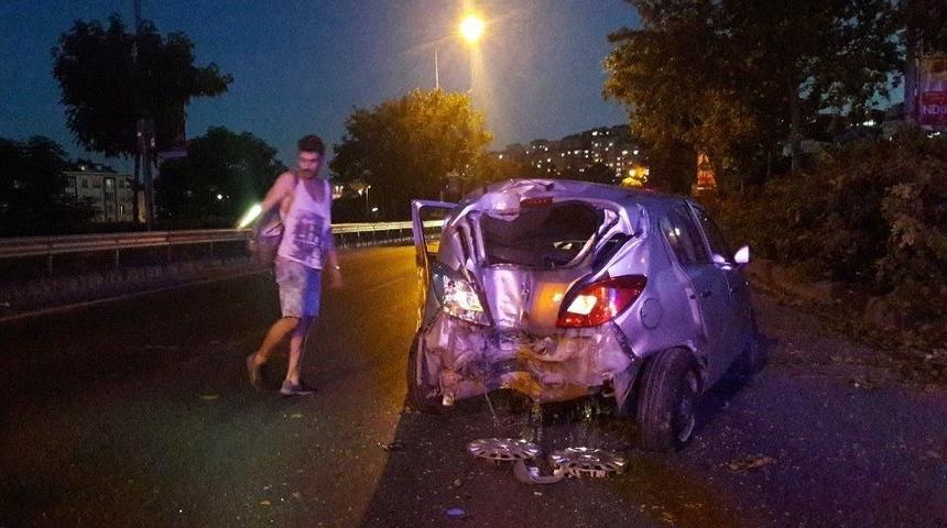 Kaza Yapan Sürücü Dakikalarca Plakasını Aradı