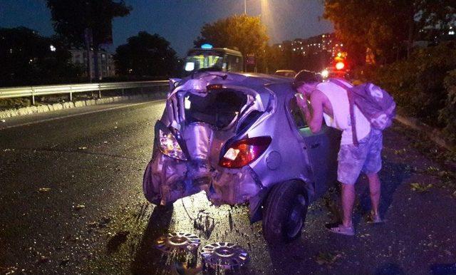 Kaza Yapan Sürücü Dakikalarca Plakasını Aradı