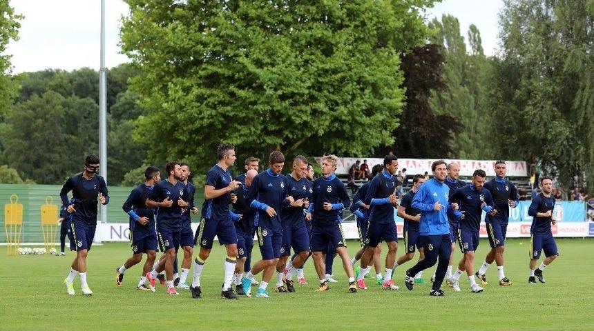 Fenerbah&ccedil;e İkinci Kamp D&ouml;nemine Başladı