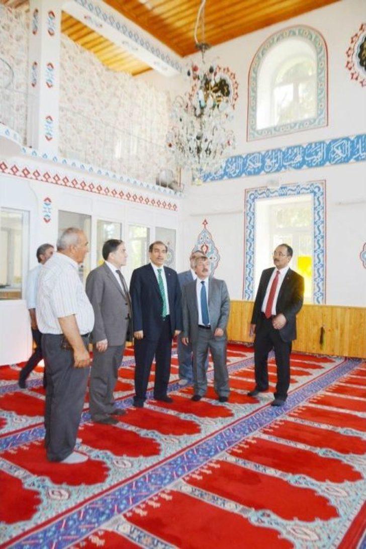 Vali Demir; "etten Kemikten Olan İnsanlar Tanklara, Tüfeklere, Uçaklara Meydan Okudular" G5