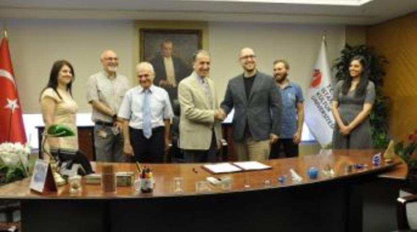 İk&uuml; Ile Yenibiris.com Arasında 'işe Hazırım' Protokol&uuml; Imzalandı