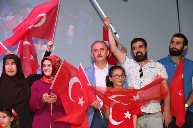 Bağcılar, 15 Temmuz Şehitleri İ&ccedil;in Y&uuml;r&uuml;d&uuml; 1