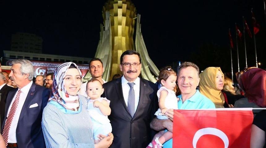 Ke&ccedil;i&ouml;ren 15 Temmuz Demokrasi N&ouml;betine Başladı