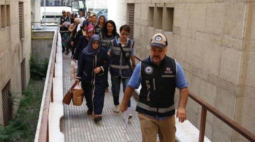 Bursa'daki Fet&ouml; Operasyonunda G&ouml;zaltına Alınan 10 Kişi Adliyede