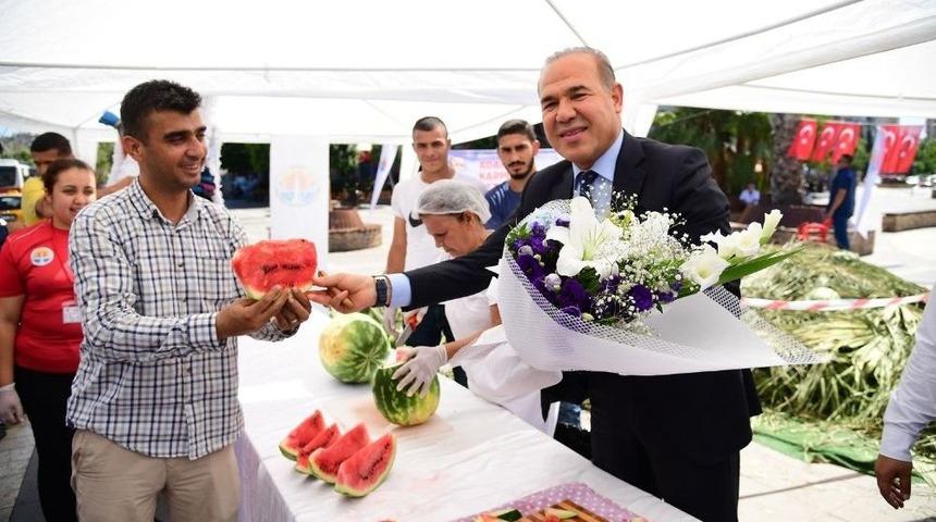 Başkan S&ouml;zl&uuml;: &lsquo;&rsquo;adana&rsquo;nın Sıcağı Varsa Karpuzu Da Var&rsquo;&rsquo;