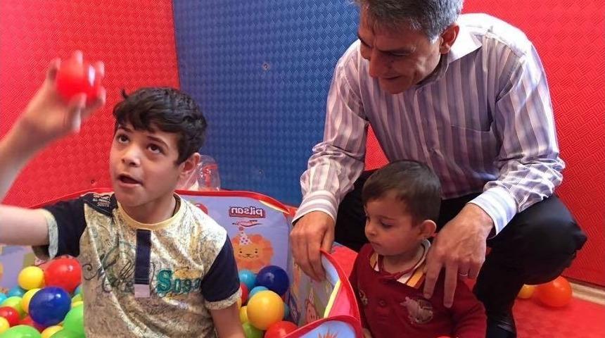 Tatvan&rsquo;da Engelli Oyun Ve Eğitim Merkezi A&ccedil;ıldı