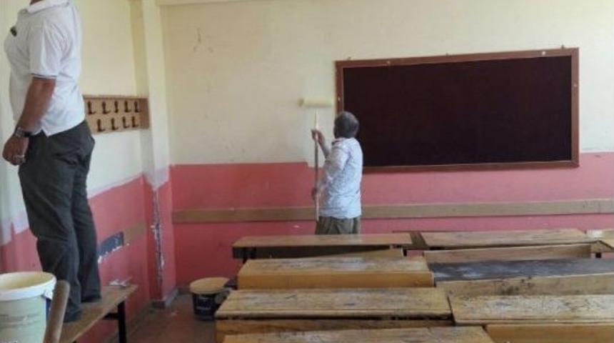 &Ccedil;aldıran Belediyesinden Okul Onarımı