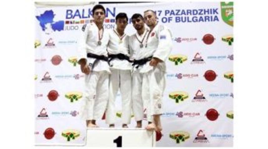 Uğurcan Gen&ccedil;lerde Balkan İkincisi Oldu