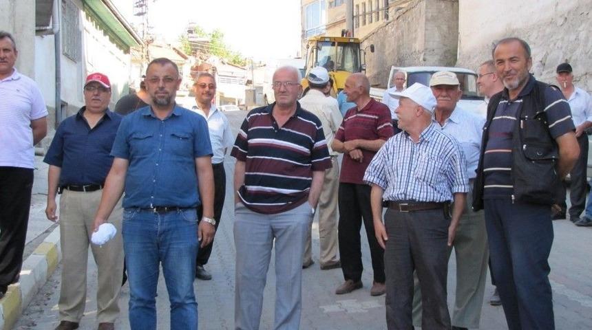 D&uuml;ğ&uuml;nlerde &lsquo;karşı Topu&rsquo; Atma Geleneği