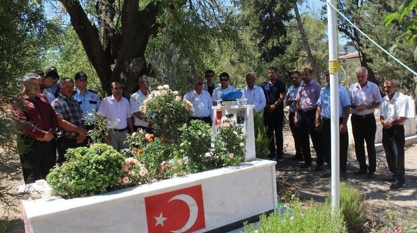 Samsat&rsquo;ta Şehit Kabri Ziyaret Edilerek Şehitlere Mevlit Okutuldu