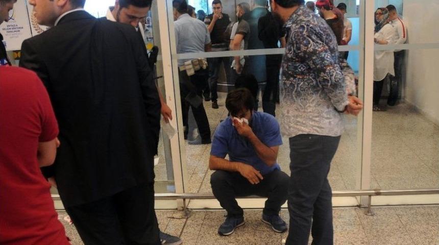 Gümrük Kontrolü Yapmak İçin Durdurmaya Çalıştığı Yolcular Gümrük Memuruna Saldırdı