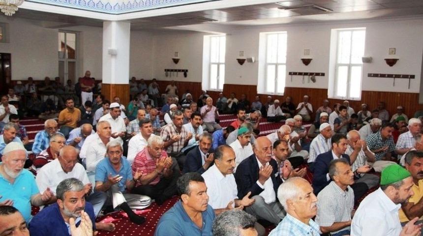 15 Temmuz Şehitleri İ&ccedil;in Mevlit Okutuldu