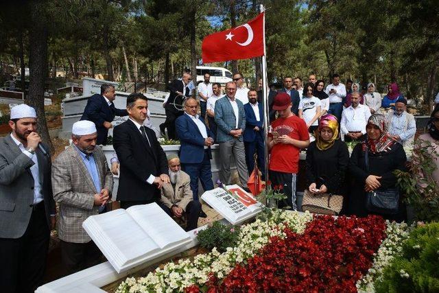 &Uuml;mraniye&rsquo;den 15 Temmuz Şehitlerine Vefa 1