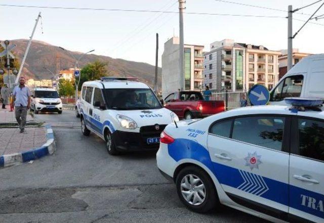 Polisin De Tartaklandığı Kavgaya 7 Gözaltı