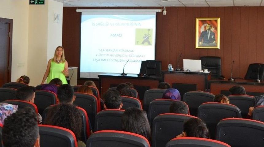 Stajyer &Ouml;ğrencilere İş Sağlığı Ve G&uuml;venliği Eğitimi