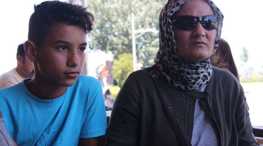 Şehit &Ccedil;ocuğunu Tokatlayan Şof&ouml;r Hakkında Soruşturma A&ccedil;ıldı