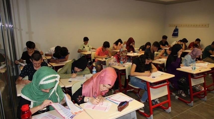 Akademi Lise&rsquo;ye Rekor Başvuru