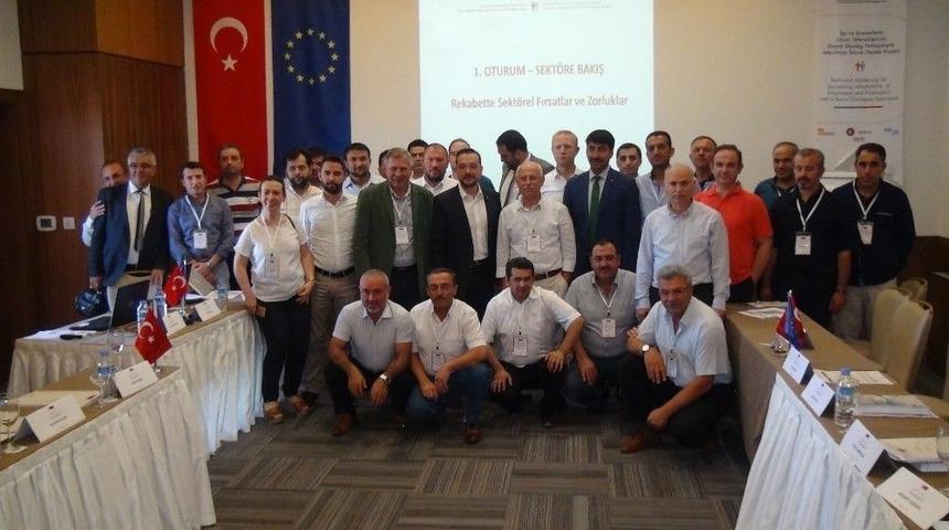 Hak-iş Ve M&uuml;siad &Uuml;yelerine İş Yaşamı Becerileri Eğitimi Verildi