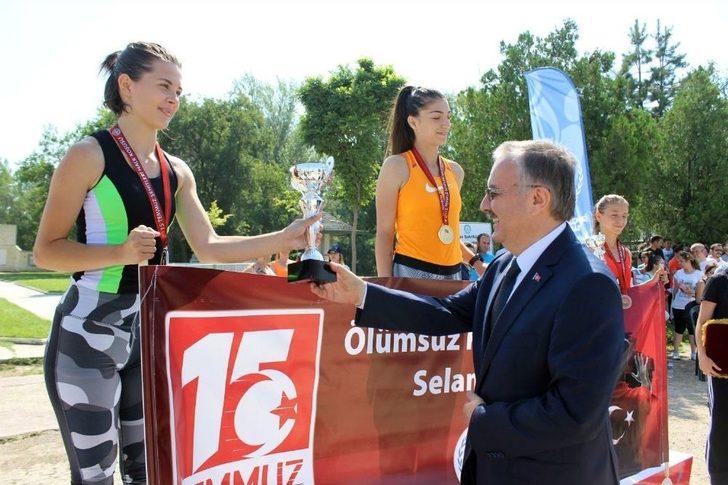 15 Temmuz Şehitleri’ni Anma Atletizm Halk Koşusu Koşuldu G3