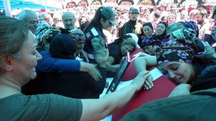 Şehit Er Çınar Taş Memleketi Afşin’de Toprağa Verildi G4