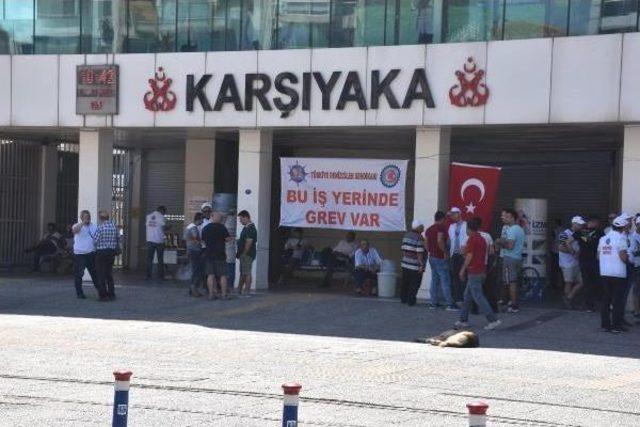 İzmir'de Yolcu Ve Araba Vapuru Seferleri, Grev Nedeniyle Durdu (2)